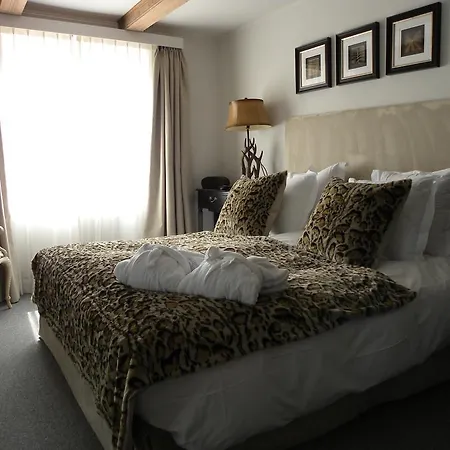 Hotel Ermitage 3*